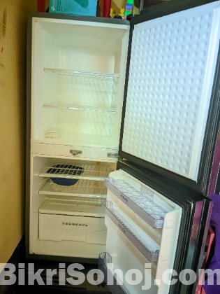 Walton Refrigerator